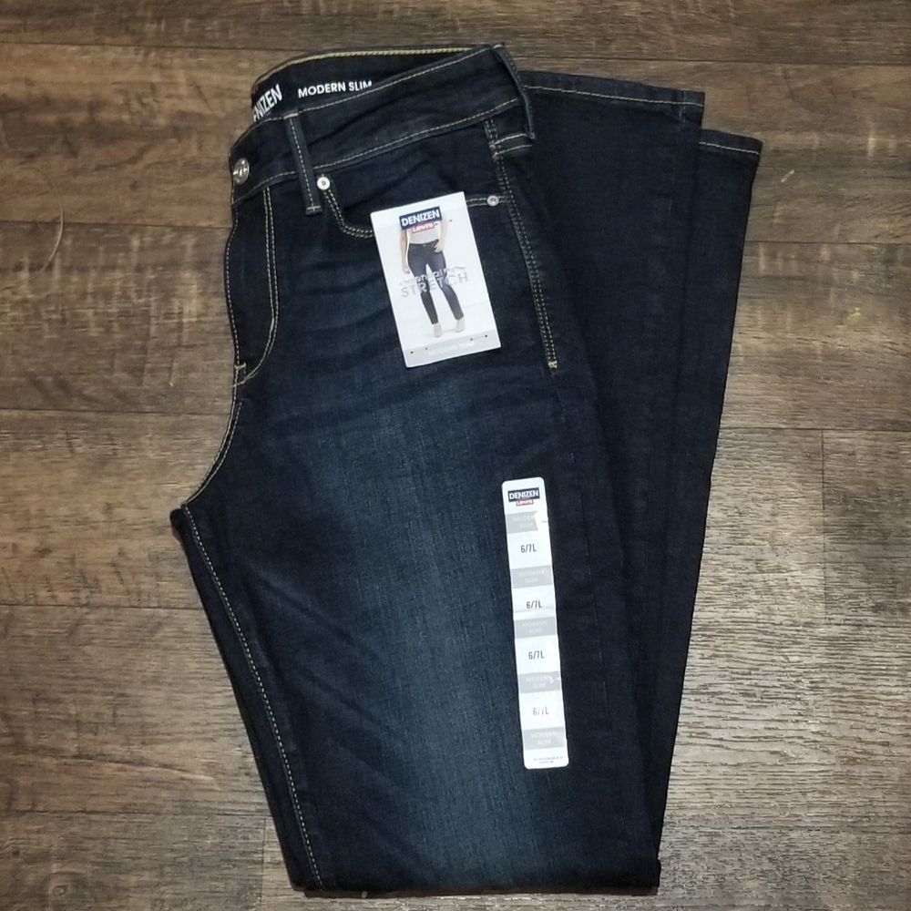 DENIZEN From Levi's Women's Essential Stretch Modern Slim Jeans - Picture 4 of 5